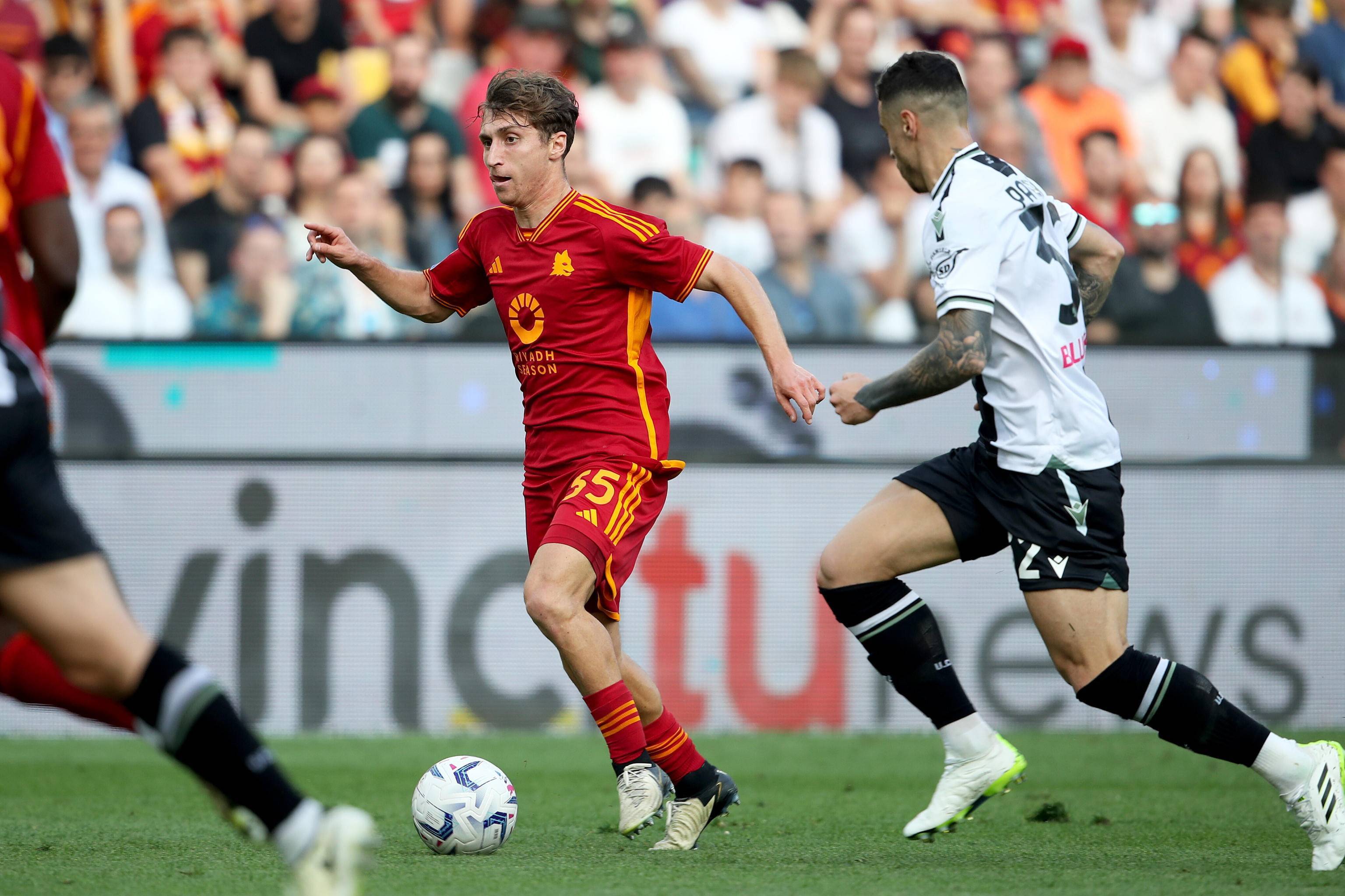 新葡京娱乐城-乌龙传奇，意大利联赛一场热闹比赛(意大利传奇阵容)